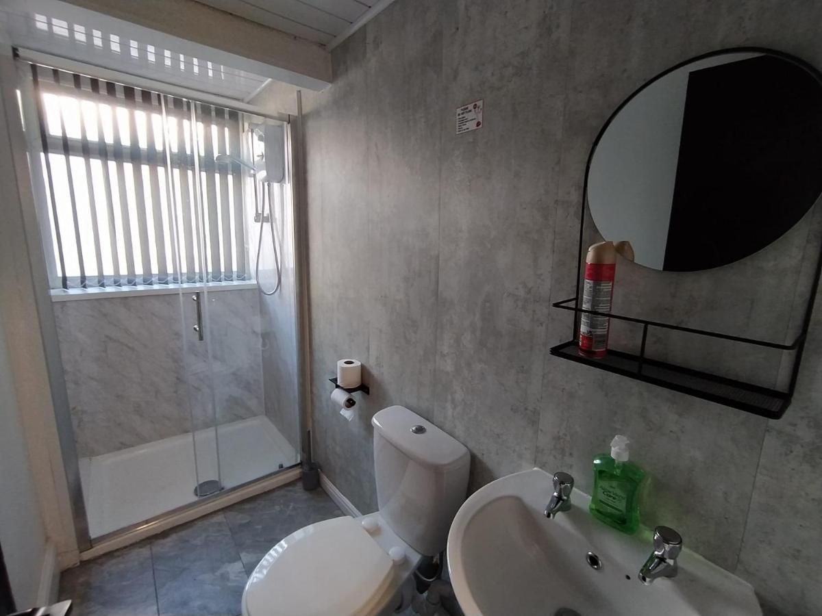 Black Ocean Holiday Apartments Blackpool Ngoại thất bức ảnh