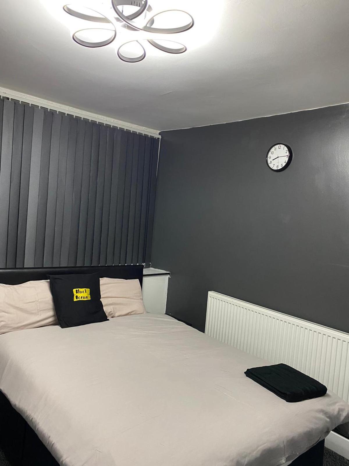 Black Ocean Holiday Apartments Blackpool Ngoại thất bức ảnh