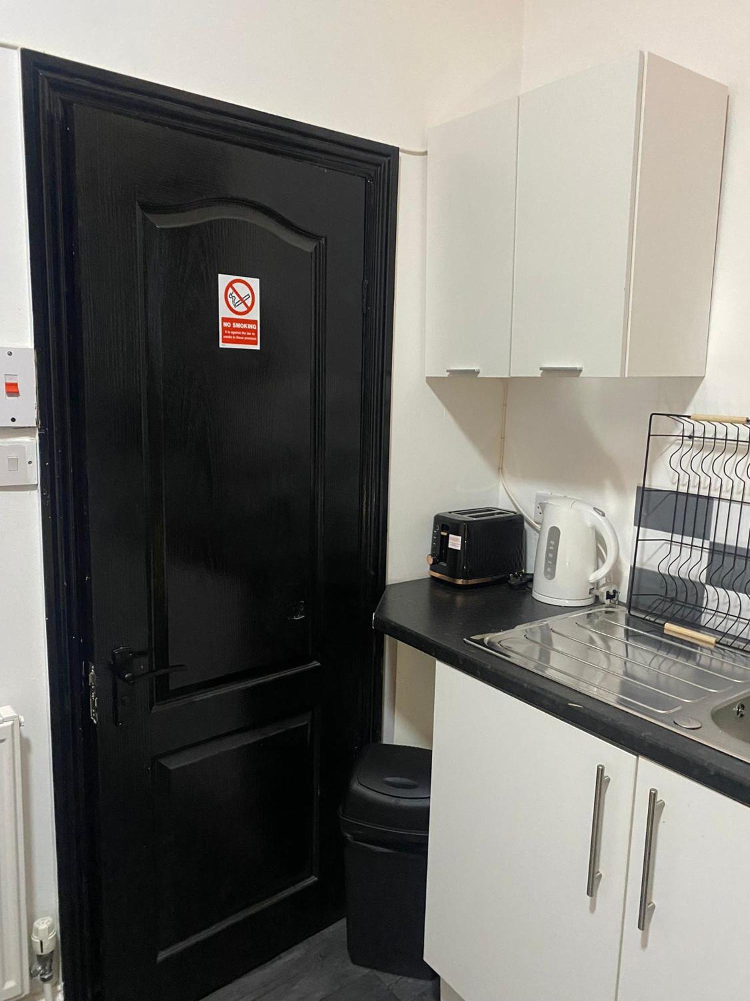 Black Ocean Holiday Apartments Blackpool Ngoại thất bức ảnh
