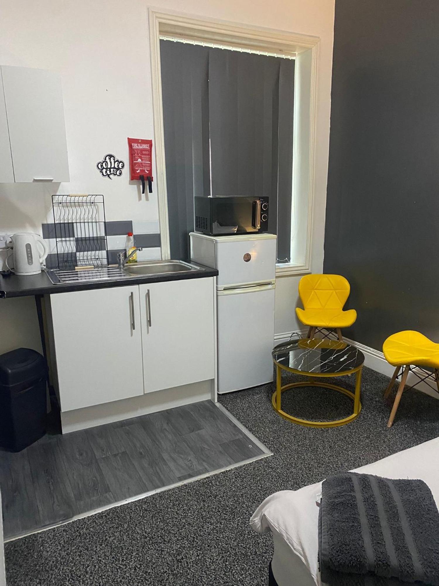 Black Ocean Holiday Apartments Blackpool Ngoại thất bức ảnh
